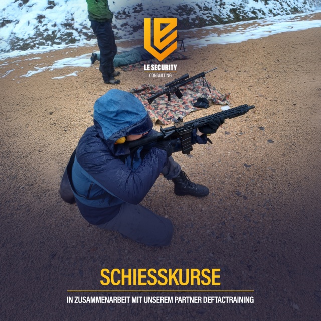 Perfektionieren Sie Ihre Schiessfertigkeiten! - Wir freuen uns, Ihnen mitteilen zu können, dass wir unsere Expertise im Bereich Schiesskurse weiter ausbauen – in enger Zusammenarbeit mit unserem geschätzten Partner DefTac Training!