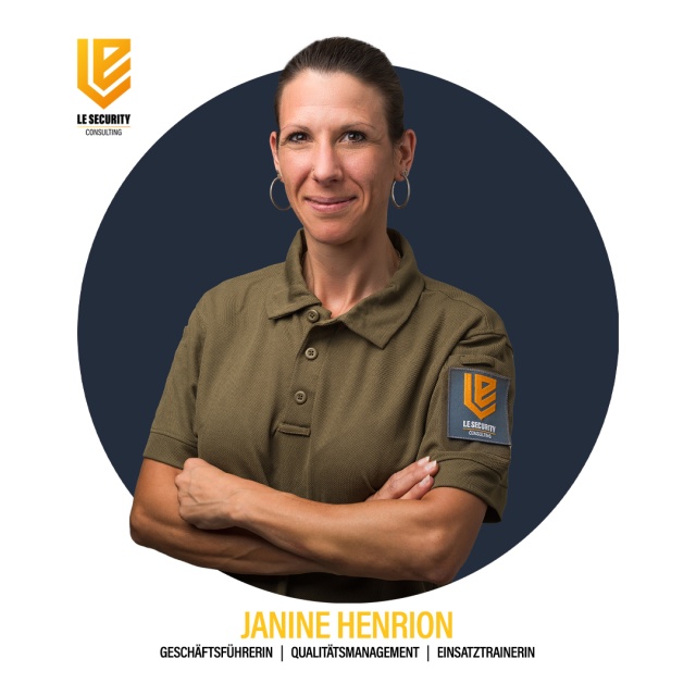Wir stellen vor: Janine Henrion – Das Multitalent in unserer Geschäftsleitung! - Heute möchten wir Ihnen unsere Geschäftsführerin, Janine Henrion, vorstellen. Mit ihrer beeindruckenden Expertise in verschiedenen Bereichen ist sie ein essenzieller Teil von LE Security Consulting GmbH.